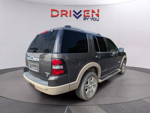 Used 2006 Ford Explorer Eddie Bauer RWD image 5