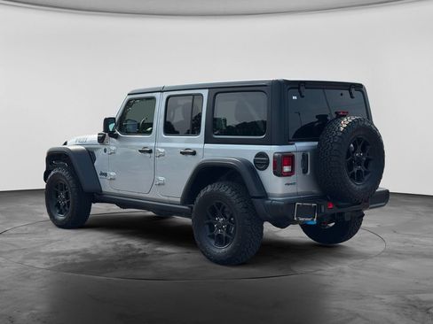 Used 2024 Jeep Wrangler Unlimited AWD/4WD image 8