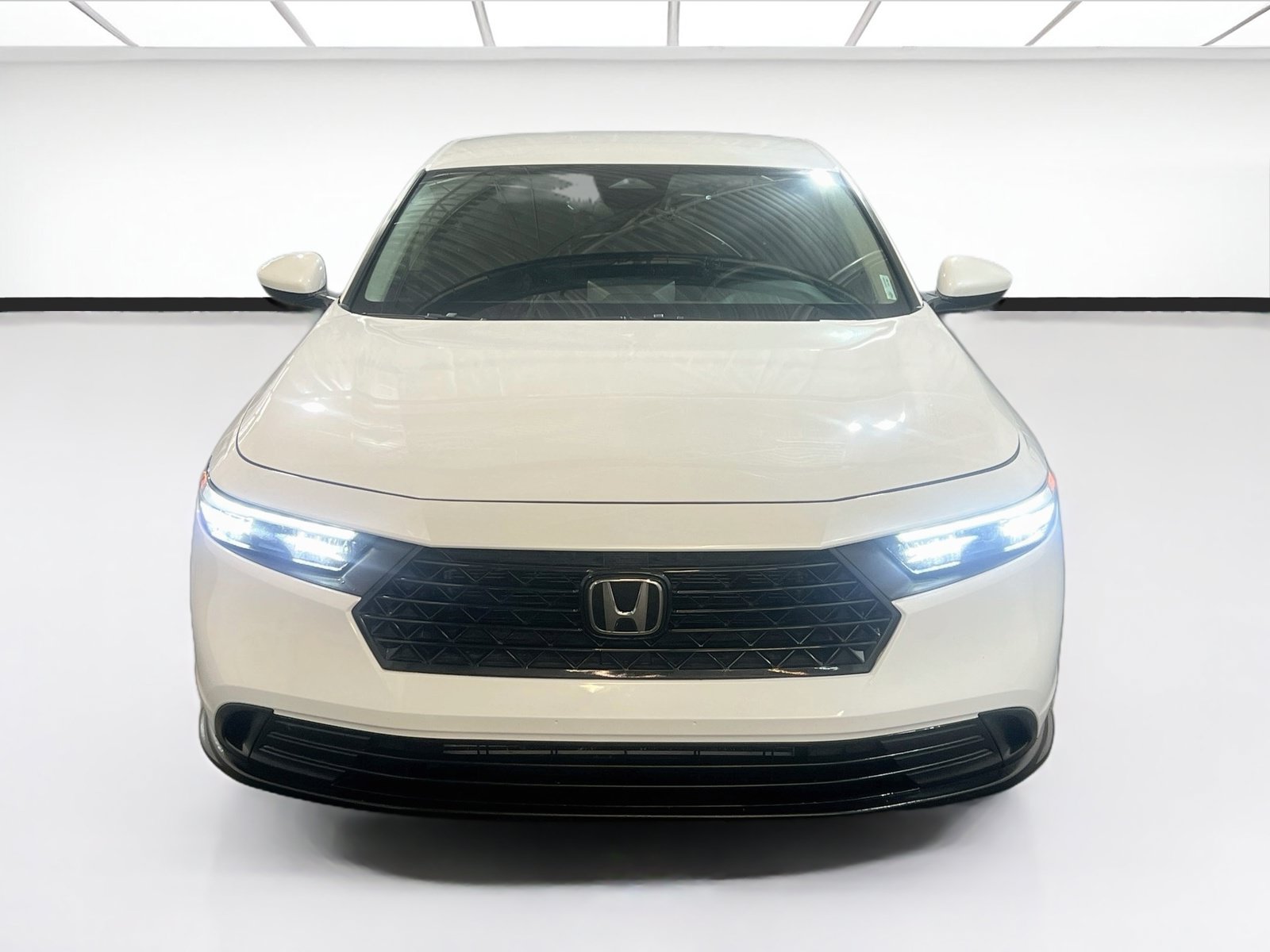 Used 2024 Honda Accord LX image 2