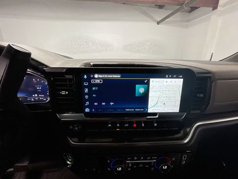 Used 2025 Chevrolet Silverado 1500 RST image 13