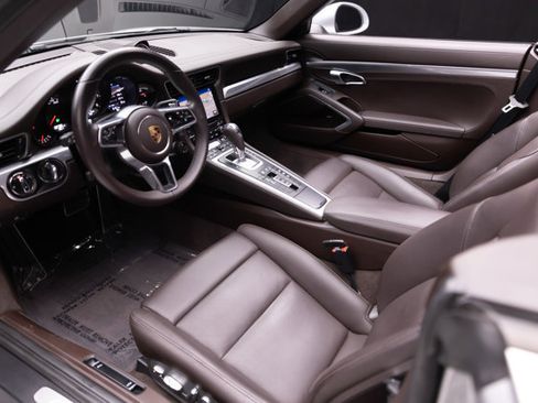 Used 2017 Porsche 911 Carrera RWD image 61