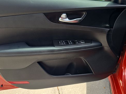 Certified 2023 Kia Forte GT-Line w/ GT-Line Technology Package FWD image 17