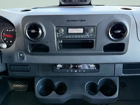 New 2025 Mercedes-Benz Sprinter 2500 image 22