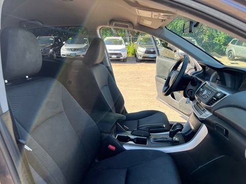 Used 2015 Honda Accord LX image 25