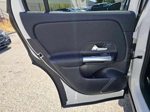 Used 2021 Mercedes-Benz GLA 250 4MATIC image 15