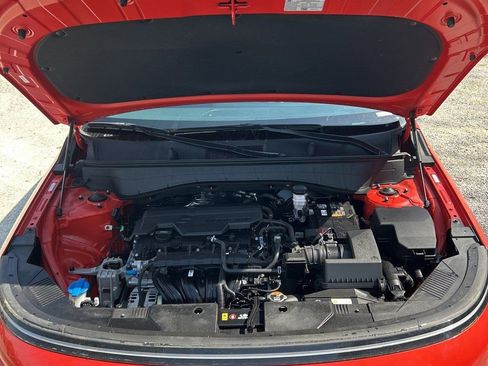 Certified 2025 Hyundai Kona SEL image 6