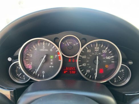 Used 2014 MAZDA MX-5 Miata Sport image 15