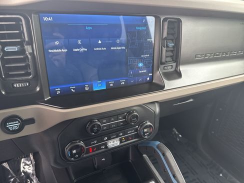 Used 2021 Ford Bronco Wildtrak image 13