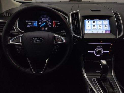 Used 2018 Ford Edge Titanium AWD/4WD image 22
