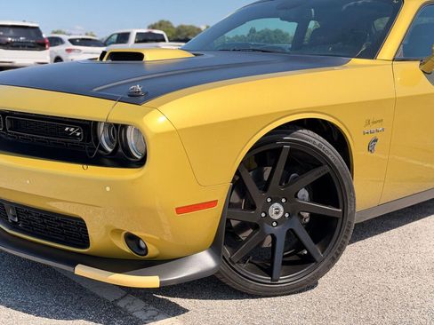 Used 2020 Dodge Challenger R/T RWD image 34