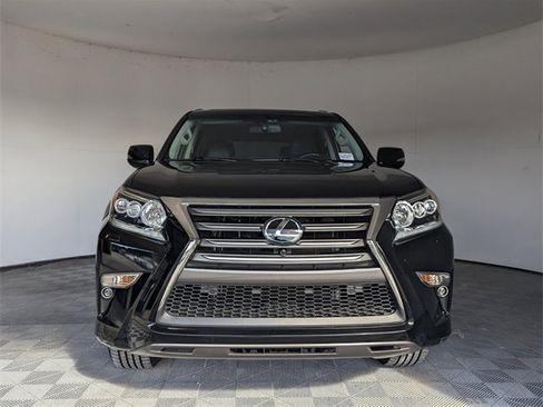 Used 2017 Lexus GX 460 Luxury image 3
