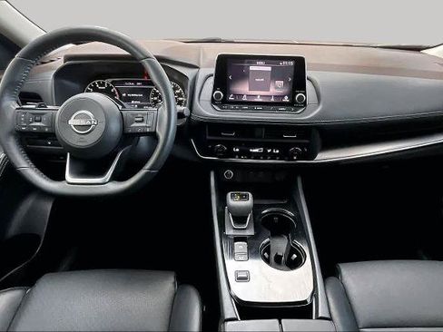 Certified 2023 Nissan Rogue SV w/ SV Premium B Package FWD image 16