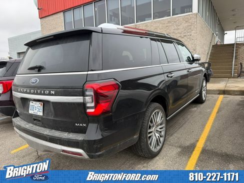 Used 2022 Ford Expedition Max Platinum image 4