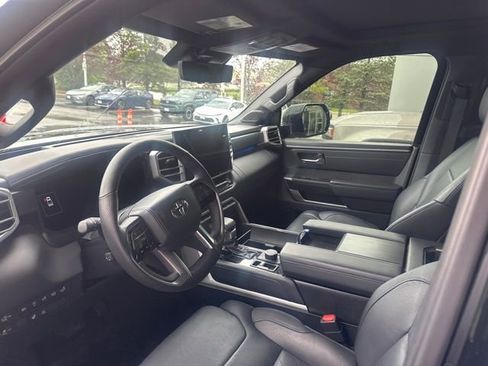 Used 2022 Toyota Tundra Platinum w/ Advanced Package AWD/4WD image 12