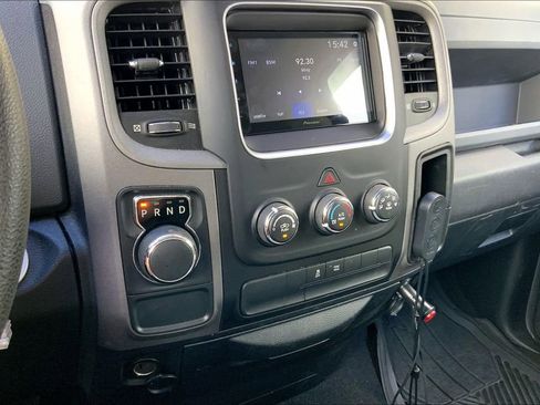 Used 2016 RAM 1500 Express RWD image 30