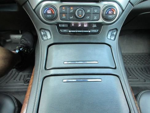 Certified 2017 Chevrolet Suburban Premier AWD/4WD image 34