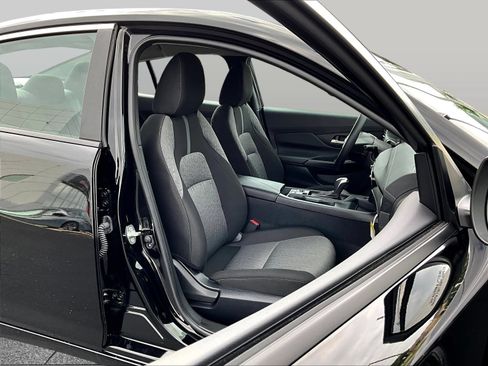 Certified 2026 Nissan Sentra SV w/ Floor Mat Package FWD image 31