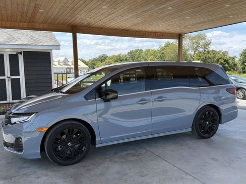 Used 2025 Honda Odyssey Sport-L image 2