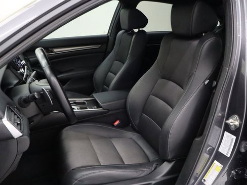Used 2020 Honda Accord Sport image 13