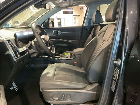 New 2026 Kia Sorento SX image 9