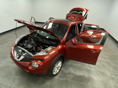 Used 2015 Nissan Juke SV w/ Technology Package image 44