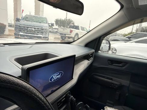 Used 2025 Ford Maverick XL w/ Equipment Group 101A AWD/4WD image 10
