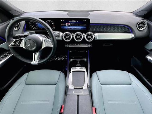 Used 2026 Mercedes-Benz GLB 250 image 16
