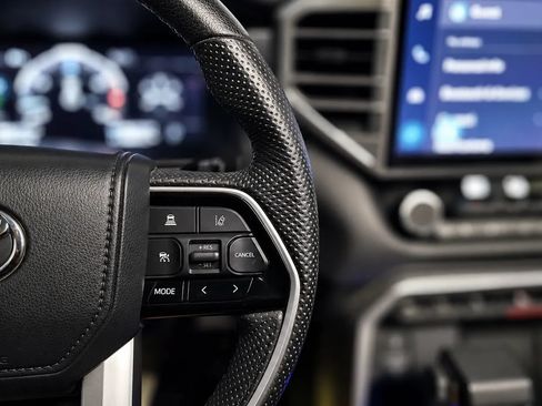 Used 2024 Toyota Tundra Platinum AWD/4WD image 14