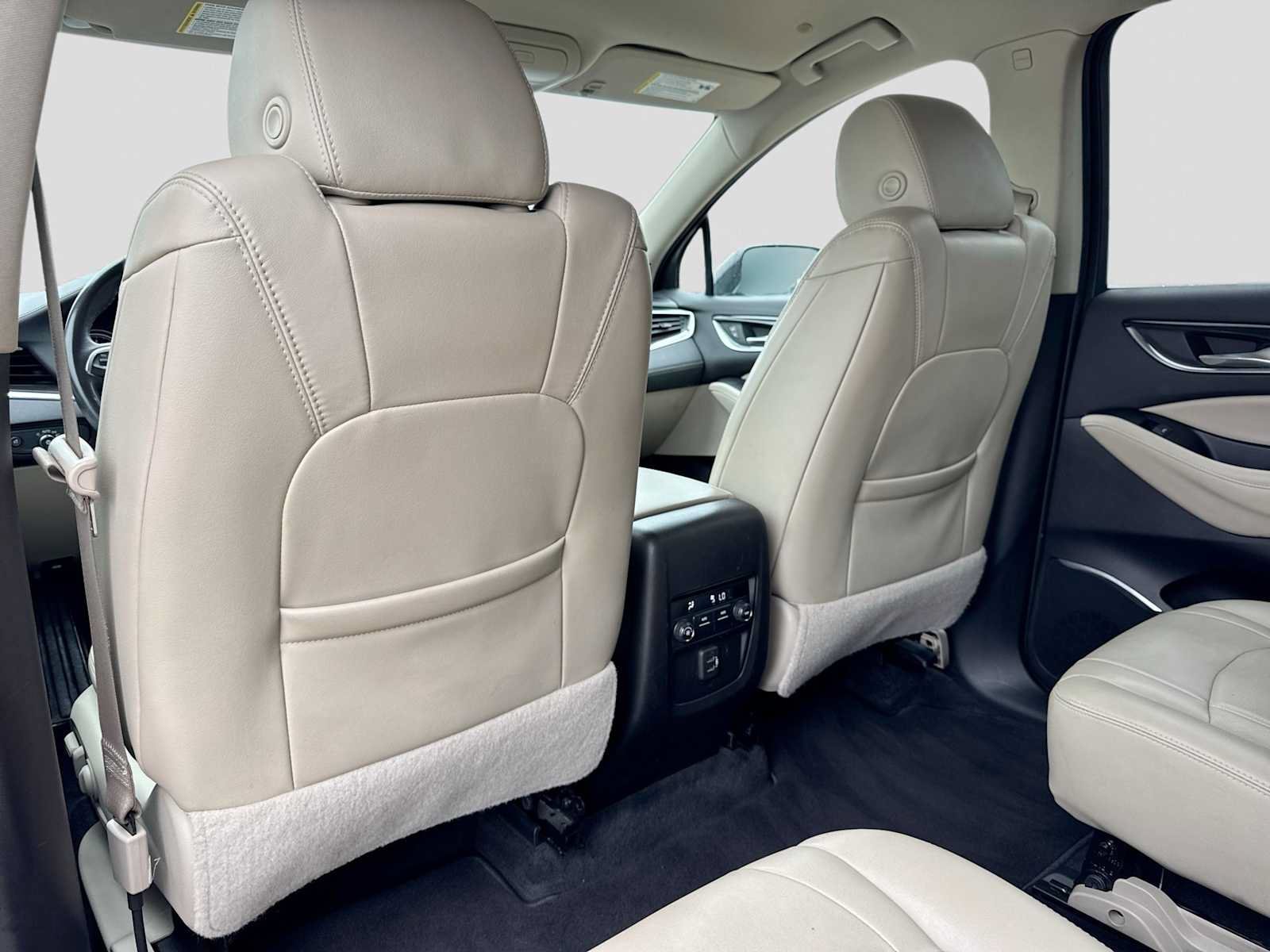 Used 2020 Buick Enclave Essence FWD image 25