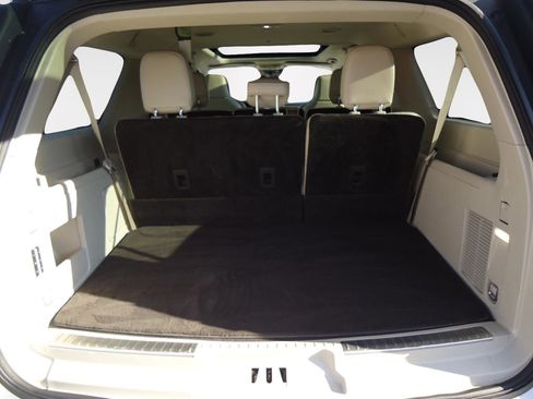 Used 2019 Lincoln Navigator L Reserve image 38