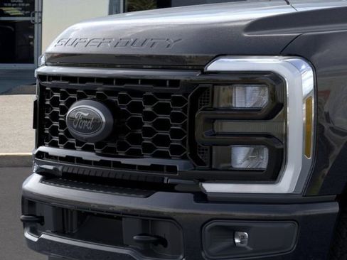 New 2026 Ford F350 XLT w/ XLT Premium Package AWD/4WD image 17