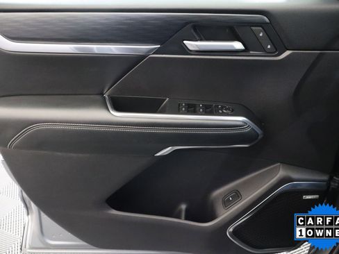 Used 2025 GMC Acadia Elevation image 34