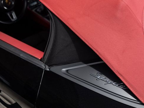 Certified 2021 Porsche 718 Boxster Spyder RWD image 32