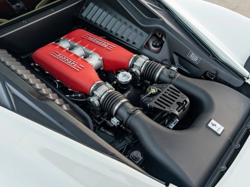 Used 2012 Ferrari 458 Italia Coupe RWD image 38