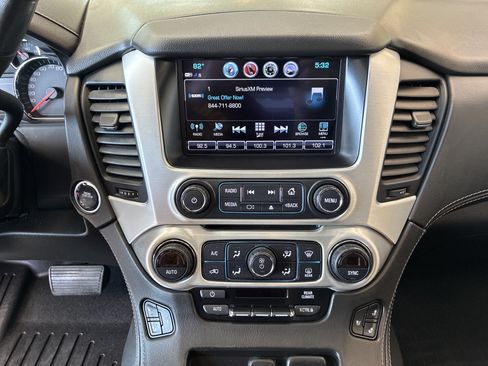 Used 2020 GMC Yukon SLT AWD/4WD image 25