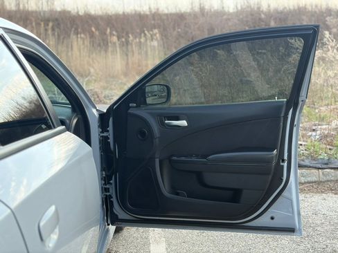 Used 2020 Dodge Charger R/T w/ Blacktop Package image 15