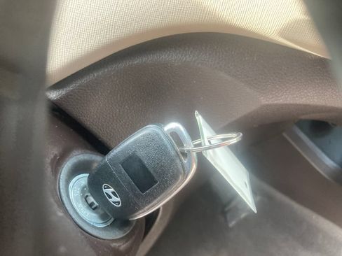 Used 2017 Hyundai Santa Fe Sport AWD/4WD image 33