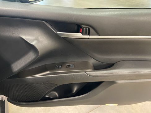 Used 2024 Toyota Camry XLE FWD image 18