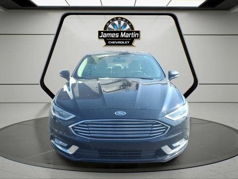 Used 2017 Ford Fusion Titanium FWD image 2