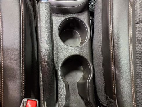 Used 2019 Chevrolet Trax LT w/ LT Convenience Package image 18