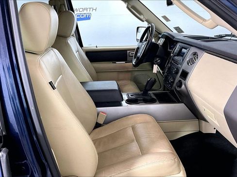 Used 2017 Ford Expedition XLT w/ Equipment Group 201A image 6