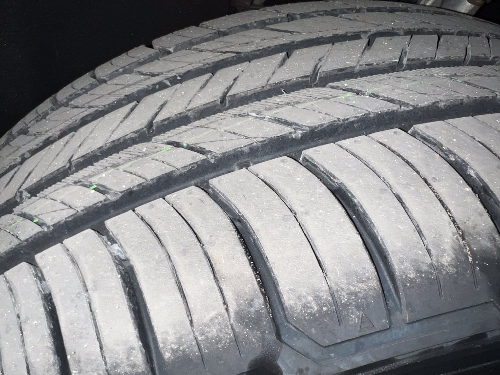 Used 2018 Jeep Grand Cherokee Altitude AWD/4WD image 29