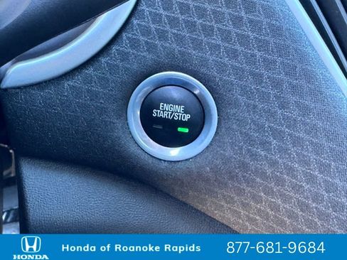 Used 2024 Chevrolet Malibu LT image 17