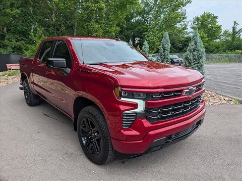 Used 2024 Chevrolet Silverado 1500 RST w/ Dark Appearance Package AWD/4WD image 7