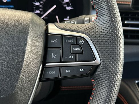 Used 2024 Toyota Sienna XSE w/ XSE Plus Package image 30