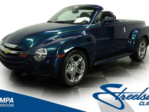Used 2006 Chevrolet SSR w/ Preferred Equipment Group RWD image 1