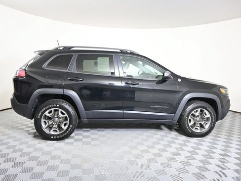Used 2019 Jeep Cherokee Trailhawk w/ Cold Weather Group AWD/4WD image 7