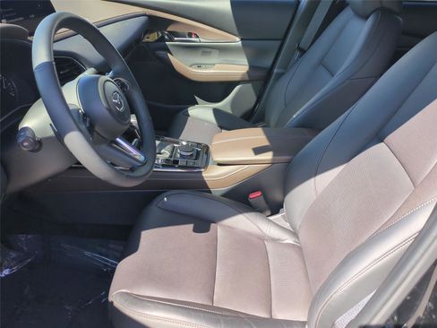 Used 2025 MAZDA CX-30 AWD 2.5 S w/ Premium Package image 16