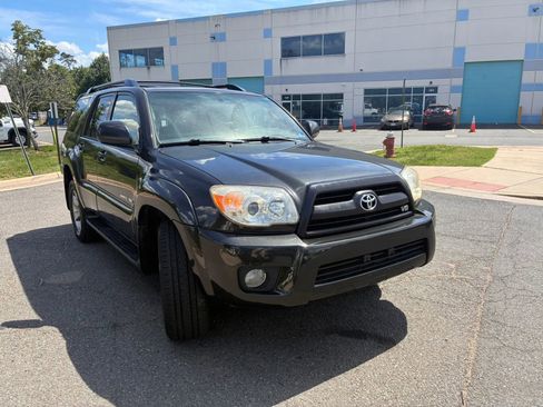 Used 2007 Toyota 4Runner Limited AWD/4WD image 12