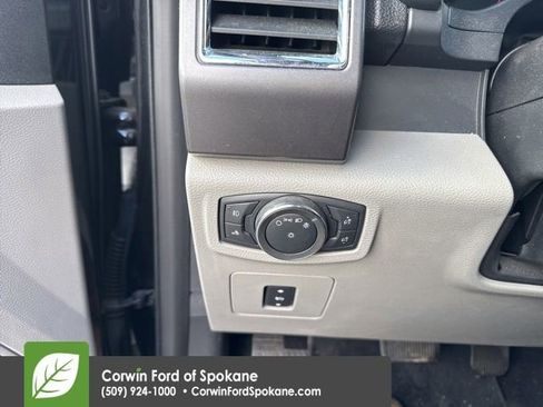 Used 2015 Ford F150 XLT w/ Equipment Group 302A Luxury image 18